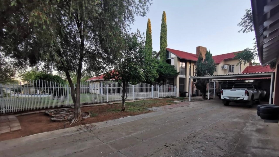 4 Bedroom Property for Sale in Cassandra Northern Cape